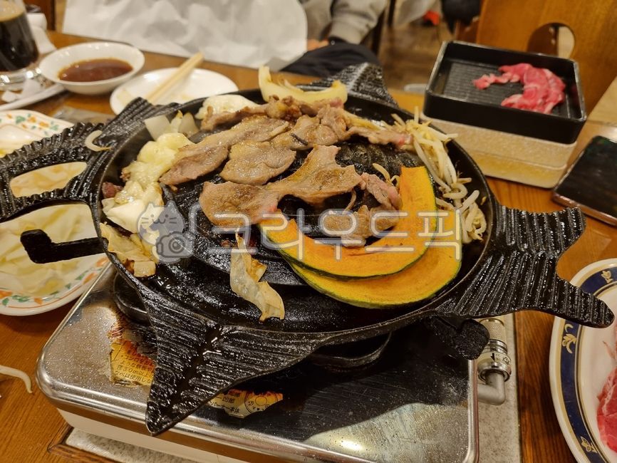 Grilled,Japanese food,onion,bean sprouts,Genghis Khan,japanese,potato,sweet pumpkin,ingredients,grilled,French leg,Japan,cook,Hokkaido,reserves,dishes,Japanese cuisine,food,meal,Sapporo,dish,lamb,meat,grill