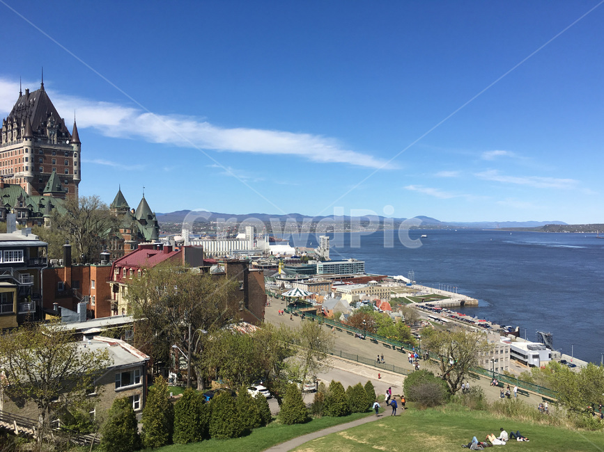 architecture,building,뾰족한탑,건물,spire,건축물,tower,탑,steeple,quebec,city,scenery