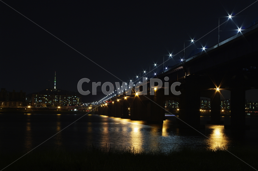 서울,한강,대교,야경,풍경,빛,조명,다리,야경,밤,풍경,nightscape,night,landscape,도시,city,한국도시풍경,한국도시경관,korea cityscape,building,건물,bridge
