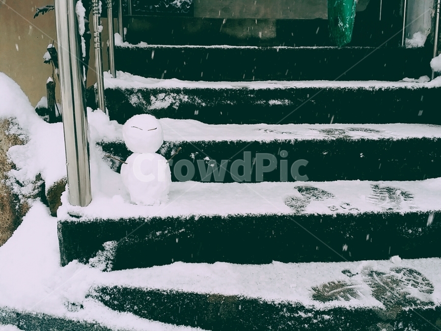 겨울,눈사람,계단,작은눈사람,눈,겨울,계절,winter,season
