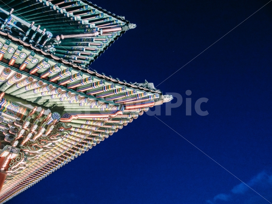 경복궁,야경,단청,한국의미,전통,고궁,야경,밤,풍경,nightscape,night,landscape,한국전통,한국문화,korean traditional,korean culture,건축물,건물외관,exterior,building,structure,architecture,construction