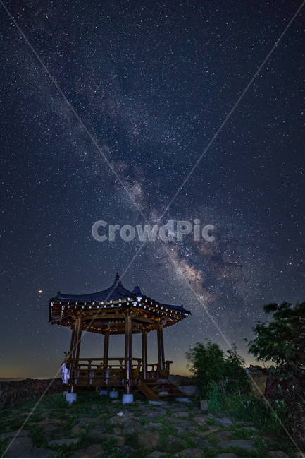 자연,풍경,별,은하수,안반데기,강원도,미리내,nature,landscape,star,milkyway,야경,밤,풍경,nightscape,night,landscape,한국전통,한국문화,korean traditional,korean culture,건축물,건물외관,exterior,building,structure,architecture,construction,outdoors,옥외