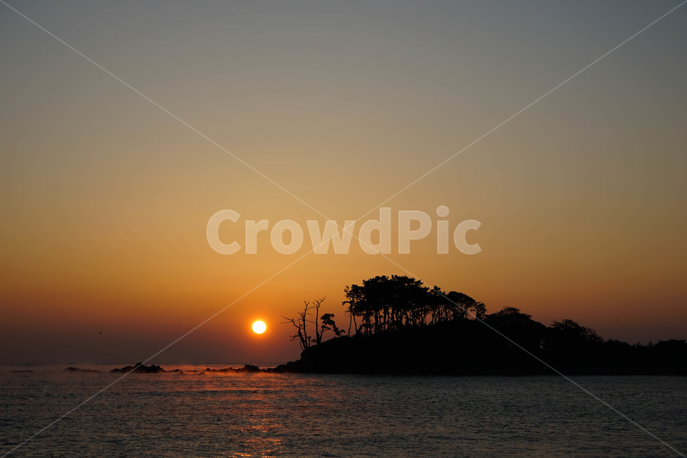 일출,해돋이,여명,바다,동해,풍경,새벽빛,태양,자연,풍경,nature,landscape,outdoors,옥외,dusk,황혼,sunset,일몰,sky,하늘,dawn,새벽,red sky,붉은 하늘