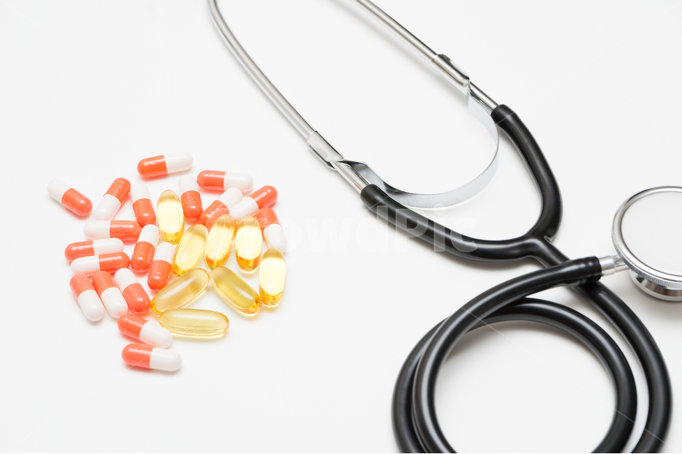 capsule,Nukki,medical equipment,Medical treatment,therapy,concept,health,equipment,pill,healthcare,Medicine,approximately,science,Omega 3,hospital,stethoscope