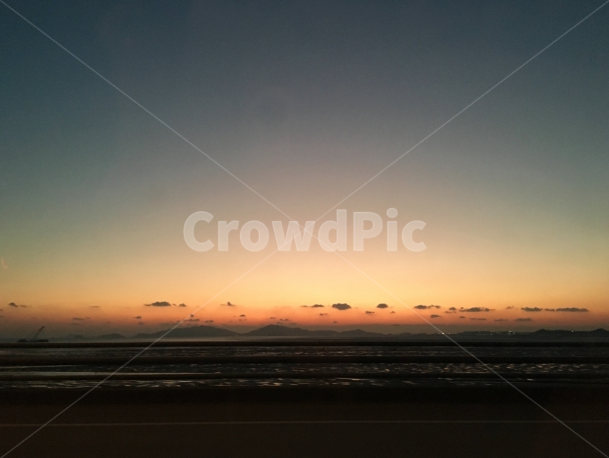석양,노을,하늘,sunset,저녁하늘,저녁노을,바다,저녁,evening,sky,감성,자연,풍경,nature,자연,풍경,nature,landscape,해변,바다,beach,sea,outdoors,옥외,dawn,새벽,red sky,붉은 하늘,dusk,황혼,일몰