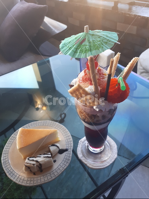 디저트,파르페,케이크,치즈케이크,포도파르페,디저트,간식,후식,dessert,snack,음료수,drink,beverage