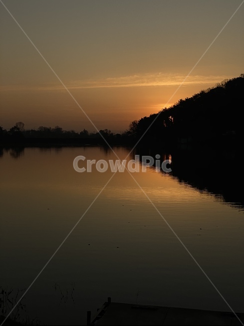 outdoors,옥외,nature,자연,dusk,하늘,sky,황혼,sunset,일몰,redsky,붉은하늘,아포칼립스,어둠,어두운,자연,풍경,nature,landscape