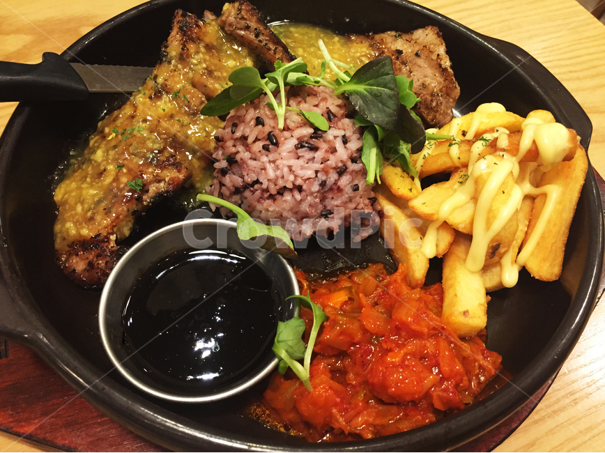 음식,레스토랑,삼겹살,라라코스,세트요리,감자,김치,밥,음식,식재료,요리,food,cook,meal,dishes,food reserves,양식,서양음식,서양요리,western food,western dishes,western meal,western cook
