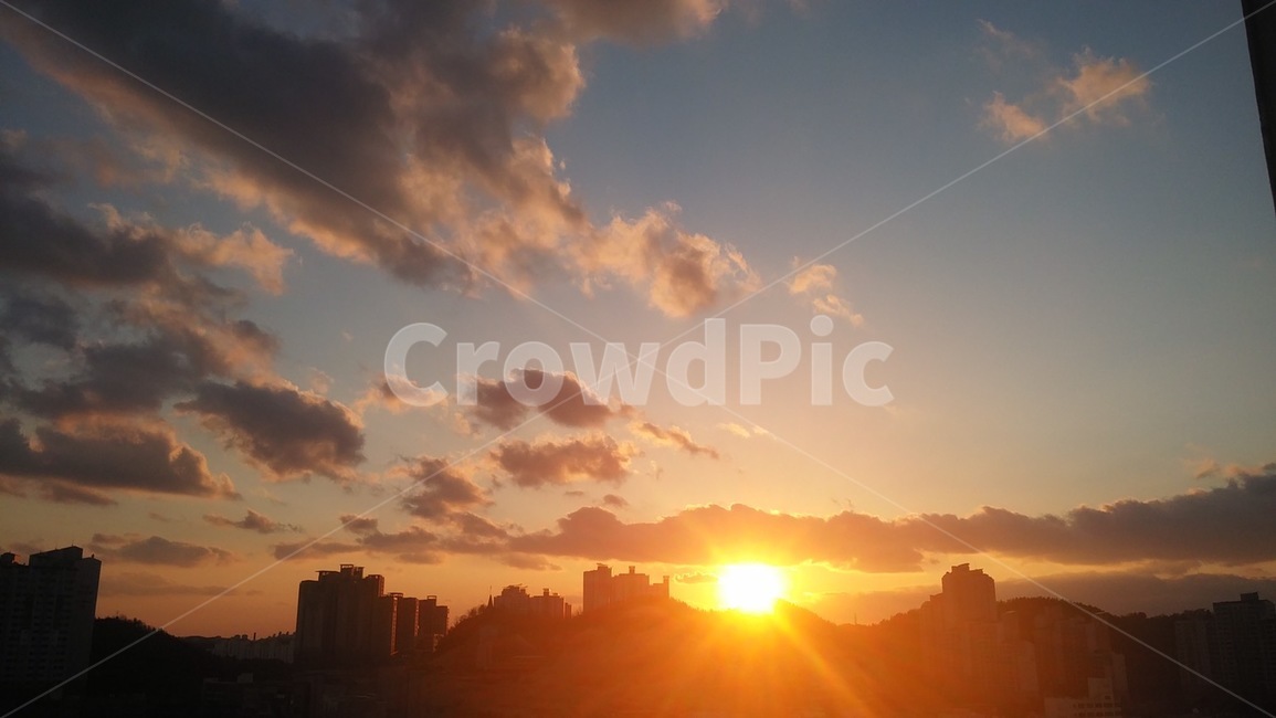 노을,일몰,하늘,sunset,sky,도시,풍경,city,landscape,light,빛,flare,플레어,nature,자연,sunlight,햇빛,outdoors,옥외