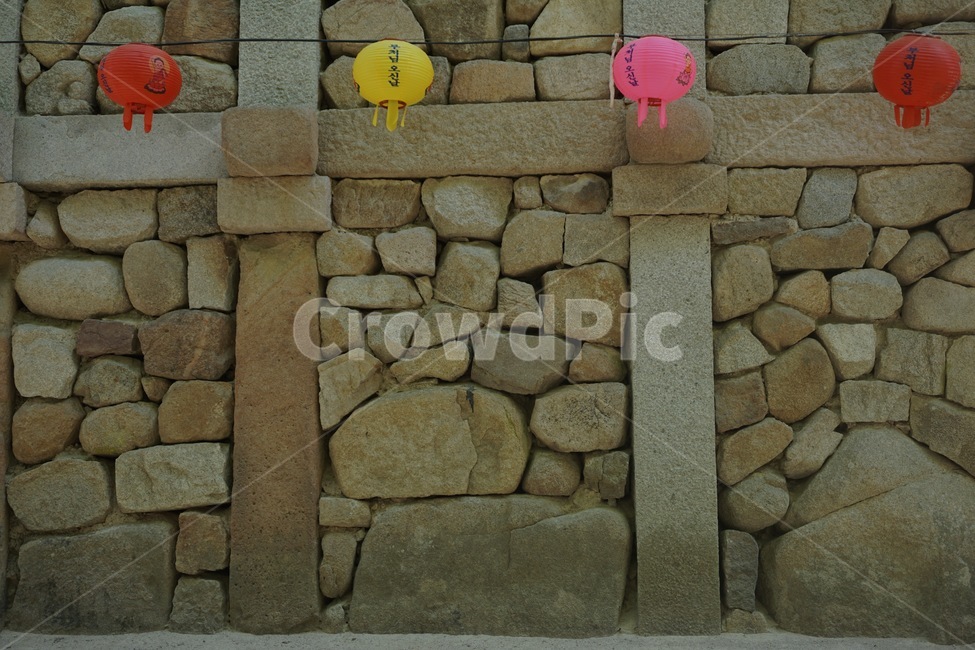 연등,절,경주,불국사,돌담길,돌,벽,석가탄신일,한국,부처님,연등축제,lotus,부처님오신날,사찰,한국역사,통일신라,unifiedsilla,대한민국,korea,republicofkorea,buddhasbirthday,bulguksa,한국전통,한국문화,korean traditional,korean culture,종교,신앙,religion,belief,faith,축제,행사,festival,carnival,event,기념일,축하,anniversary,congratulation,celebrate,celebration,건축물,건물외관,exterior,building,structure,architecture,construction