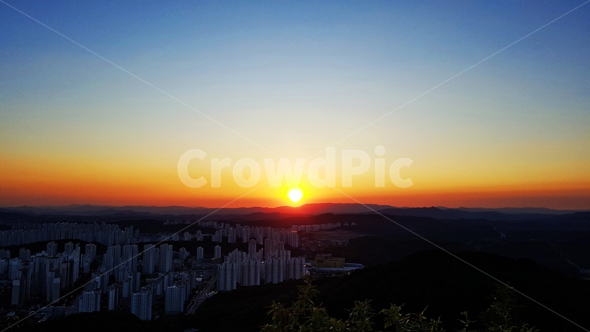 노을,해질녁,태양,지평선,하늘,자연,도시,원수산,세종시,도시,풍경,city,landscape,한국도시풍경,한국도시경관,korea cityscape,nature,outdoors,옥외,sky,red sky,붉은 하늘,sunset,일몰,dawn,새벽,dusk,황혼