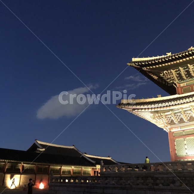 궁,경복궁,하늘,구름,초저녁,저녁풍경,저녁궁궐,예쁜하늘,밤풍경,예쁜구름,이쁜구름,낭만적,감성,감성사진,야경,밤,풍경,nightscape,night,landscape,한국전통,한국문화,korean traditional,korean culture,랜드마크,landmark,tourist attraction,한국랜드마크,한국관광지,한국명소,korea landmark,korea tourist attraction,architecture,건축물,shrine,신사,pagoda,탑,worship,예배,building,건물