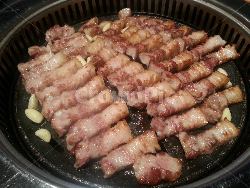 삼겹살,돼지고기,꽃삼겹,마늘구이,한식,pork,porkbelly,bbq,koreanbbq,garlic,food,korean,grill,grilledpork