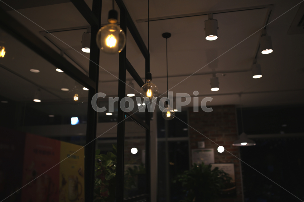 감성사진,조명,카페,맛집,인테리어,감성,flower,cafe,interior,spotlight,식물,자연,plants,nature,실내디자인,interiordesign,sensible,feeling,인테리어,실내디자인,interior design