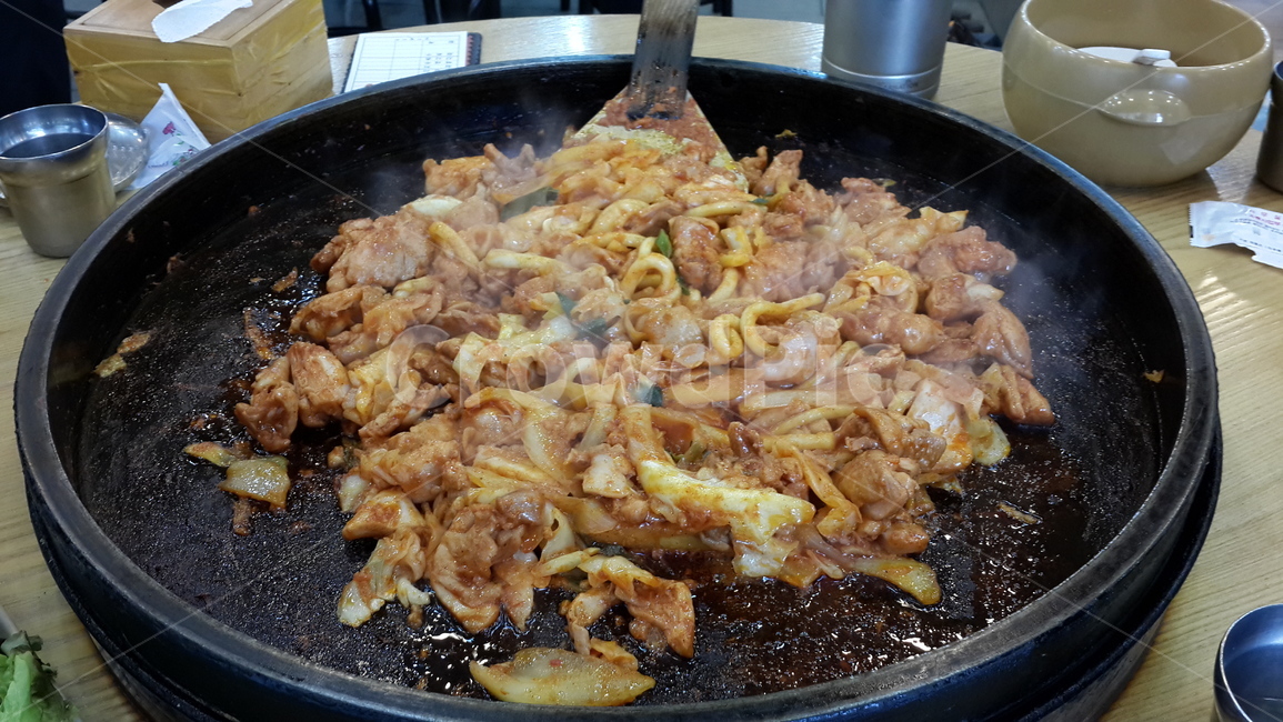 춘천닭갈비,닭갈비,한국닭갈비,매운닭갈비,춘천음식