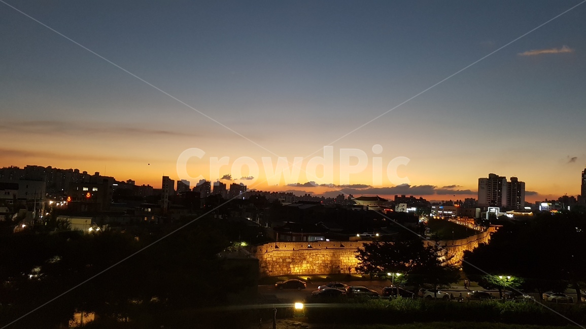 야경,수원화성,일몰,노을,휴식,힐링,야경,밤,풍경,nightscape,night,landscape,nature,자연,outdoors,옥외,sky,하늘,dawn,새벽,red sky,붉은 하늘,dusk,황혼,sunset,light,빛,flare,플레어