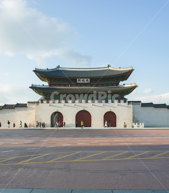 경복궁,광화문,서울,봄,궁,한국,고궁,궁궐,랜드마크,한국문화,한국전통,단청,한국광관지,한국랜드마크,한국명소,건물,한국적,korea,korealandmark,spring,exterior,building,structure,architecture,construction,koreantraditional,koreanculture,touristattraction,koreatouristattraction,한국전통,한국문화,korean traditional,korean culture,랜드마크,landmark,tourist attraction,한국랜드마크,한국관광지,한국명소,korea landmark,korea tourist attraction