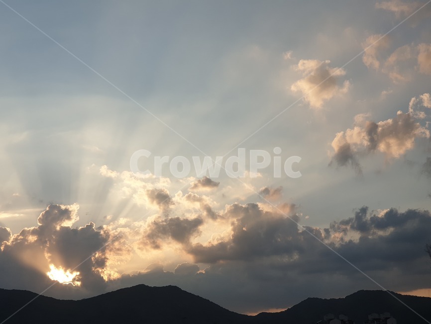 자연,날씨,sky,하늘,햇빛,빛,구름,cloud,적운