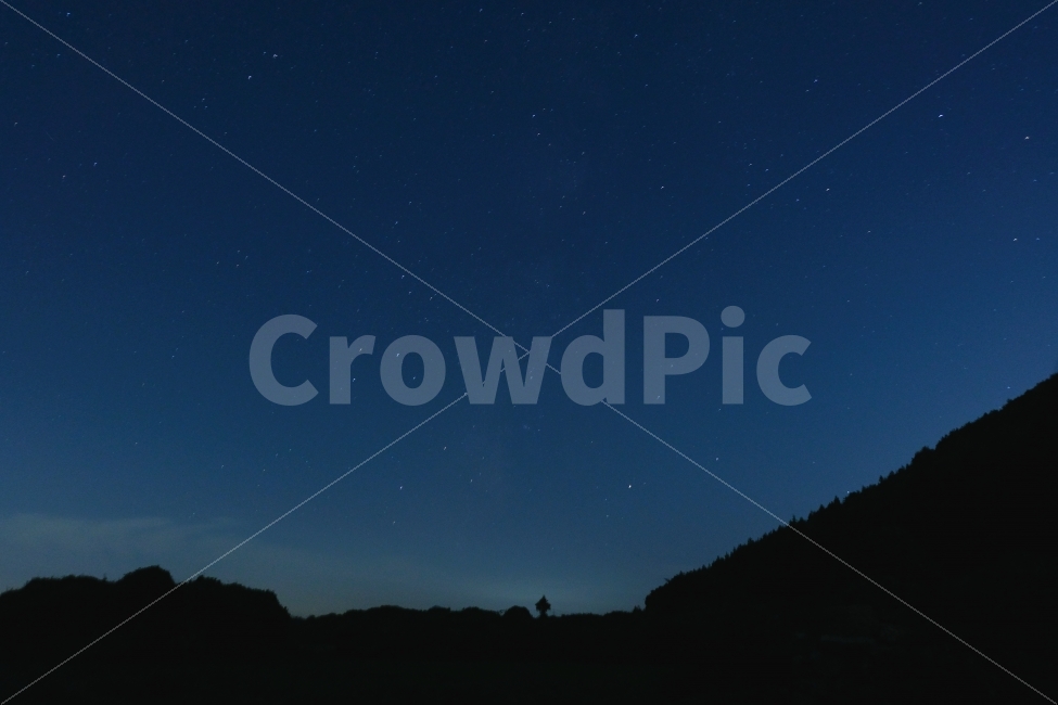 밤하늘,별하늘,별,은하수,별사진,밤,하늘,구름,산,자연,풍경,nature,landscape,야경,밤,nightscape,night,실루엣,그림자,silhouette,shadow,감성,sensible,feeling,outdoors,옥외