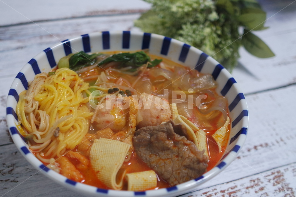 Malatang,Malatang dish,Chinese cuisine,Mara,Mara Xiangguo,cooking