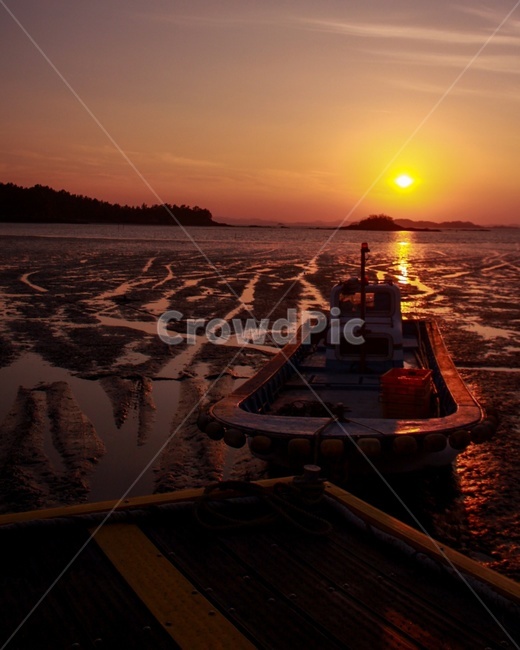 sunset,일몰,바다,sea,scenery,해변,바다,beach,sea,교통,교통수단,traffic,transportation,vehicle,차량,watercraft,선박,boat,보트