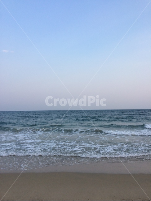 바다,하늘,모래,낮,구름,색감,감성사진,sky,sea,고요한,해변,바다,beach,sea