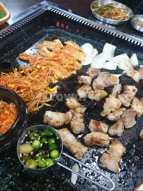 삼겹살,고기,저녁,데이트,회식,저녁메뉴