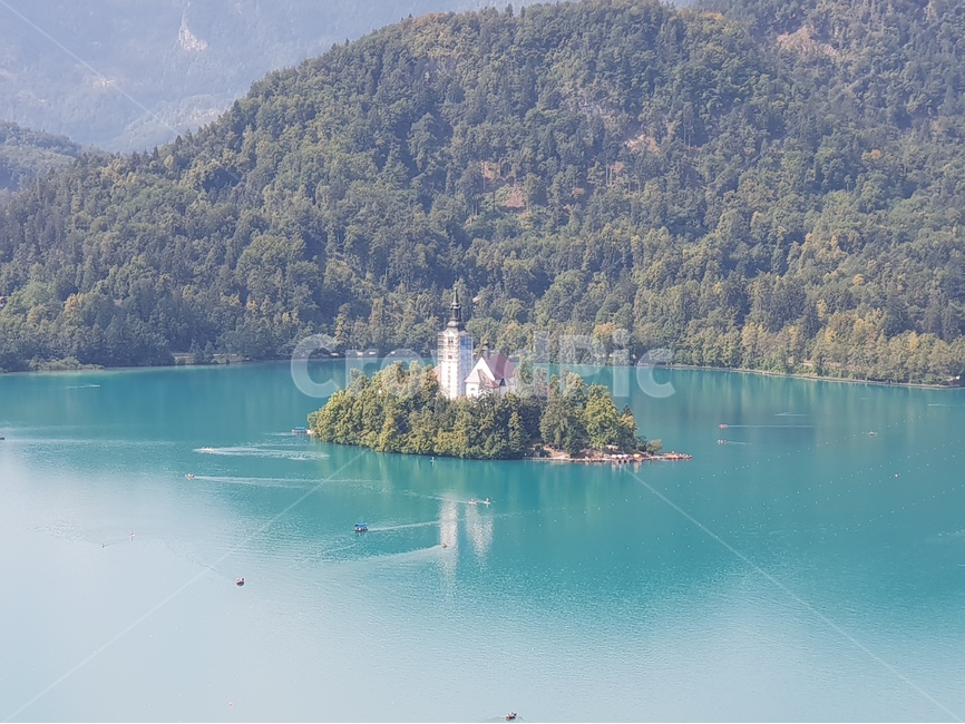 섬,호수,블레드,lake,풍경,블레드성,블레드호수,bled,bledcastle,자연,해외,외국,세계,세계자연풍경,해외자연풍경,외국자연,외국풍경,시골,마을,경치,oversea,foreign,랜드마크,landmark,tourist attraction,해외,외국,세계,foreign,oversea,world,세계랜드마크,해외랜드마크,외국랜드마크,world landmark,world tourist attraction,건축물,건물외관,exterior,building,structure,architecture,construction,land,땅,outdoors,옥외,nature,ocean,대양,sea,바다,water,물,shoreline,해안선,coast,연안