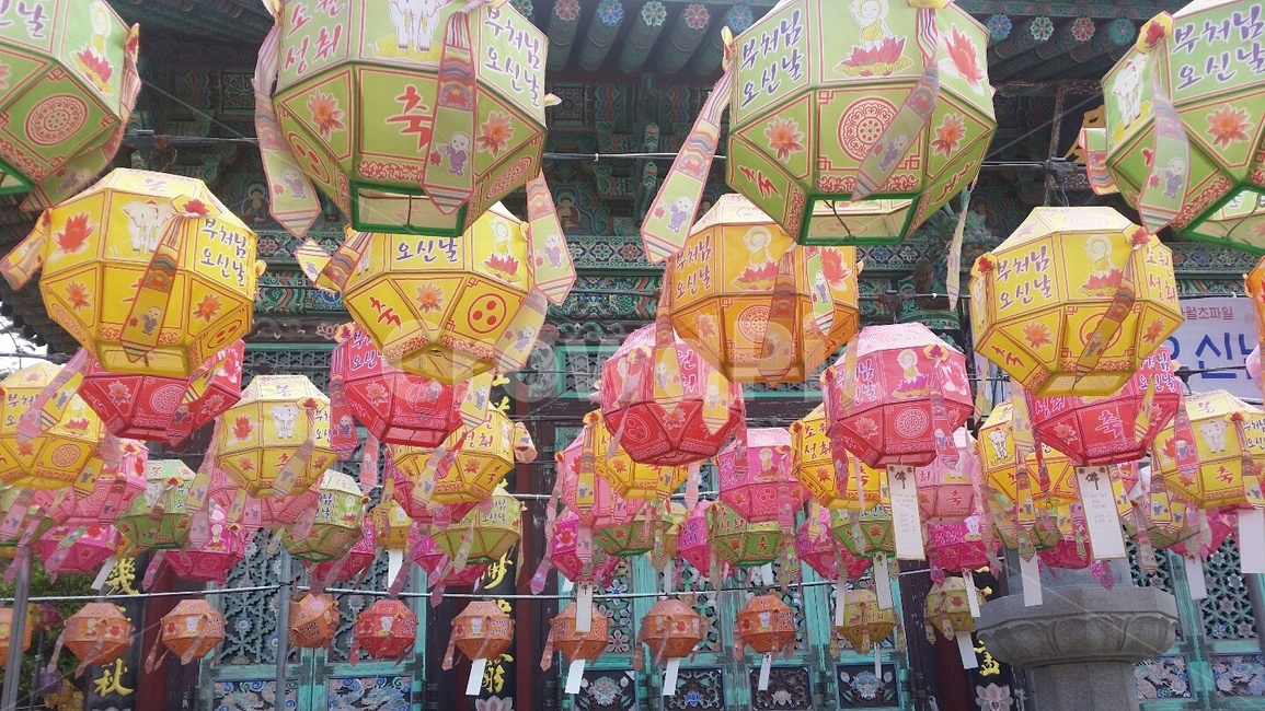 석가탄신일,연등,알록달록,절,한지등