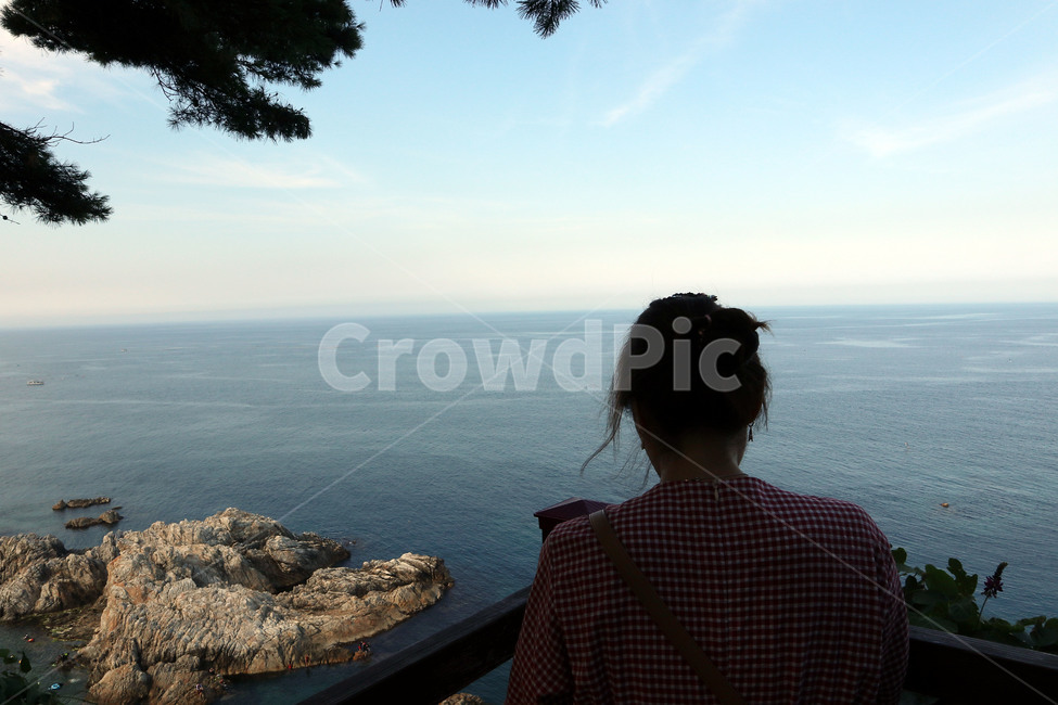 풍경,바다,뒷모습,하늘,사람,여성,여자,동해,sea