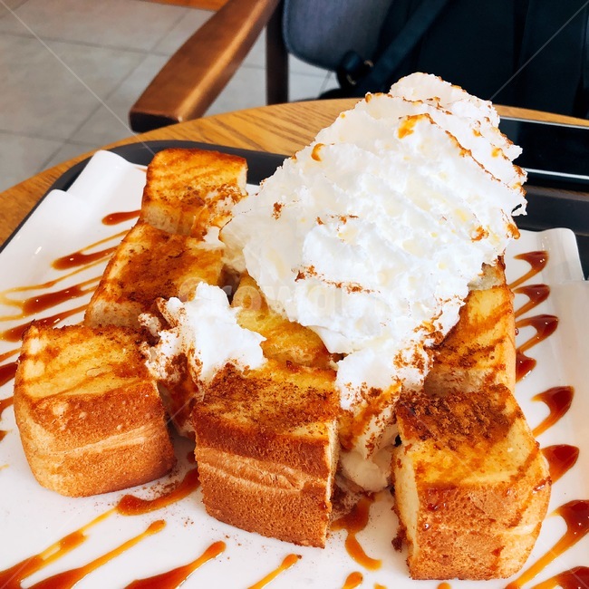 허니브래드,브래드,디저트,카페디저트,후식,bread,honeybread,dessert,음식,식재료,요리,food,cook,meal,dishes,food reserves