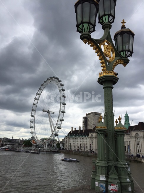 유럽,런던,영국,uk,london,가로등,강,관람차,풍경,구름,해질녘