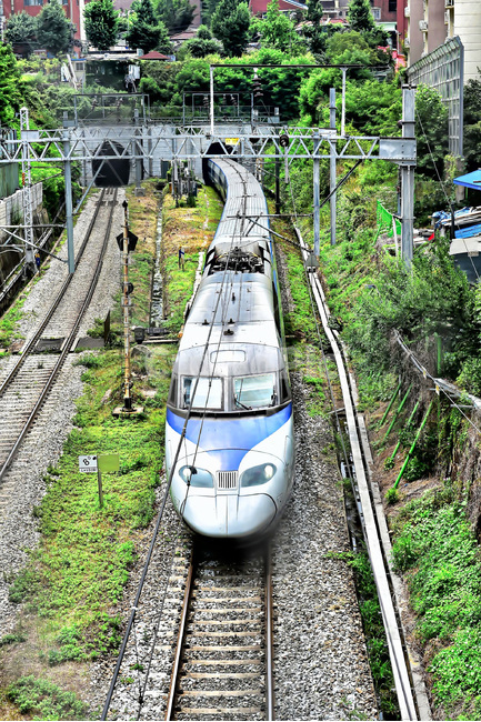 충정로철길,무궁화호,새마을itx호,ktx,경의중앙선,철도,철길,서울,충정로역,육교철길,서울풍경,기차,충정로,교통,교통수단,traffic,transportation