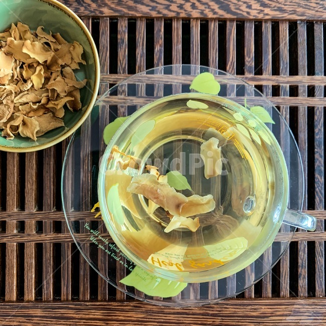 차,녹차,tea,greentea,다도,목련차,목련,노란색,yellow,warm,따듯한,컵,cup