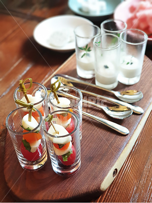 dessert,디저트,음식,appetizers,delicious,food,fresh,fruit,fusion,glass,healthy,red,restaurants,table,tasty,white,wood,음식,식재료,요리,food,cook,meal,dishes,food reserves,디저트,간식,후식,dessert,snack