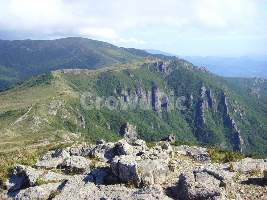 산,가을,가을산,영남알프스,갈대,신불산,영축산,가지산,구름,파란하늘,청명한하늘,자연,풍경,nature,landscape,한국자연풍경,한국자연경관,korea nature landscape,outdoors,옥외,slope,경사,mountain,mountain range,산맥
