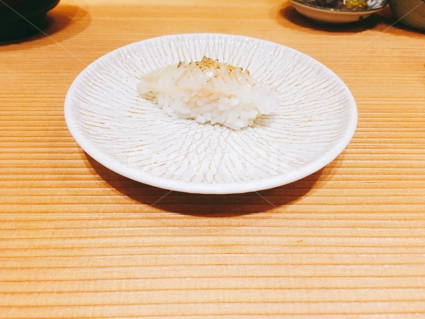 초밥,회,스시,접시,일식,코스,생선,sushi,japanessfood,cuisine,음식,food,plate,어패류,한치,한치구이