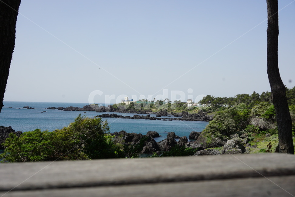 바다,해안,마을,풍경,view,자연,beach,sea,제주도,휴가,푸른,관광,여름,summer,korea,nature,편안한,바위,배경,엽서,평온함,jejo