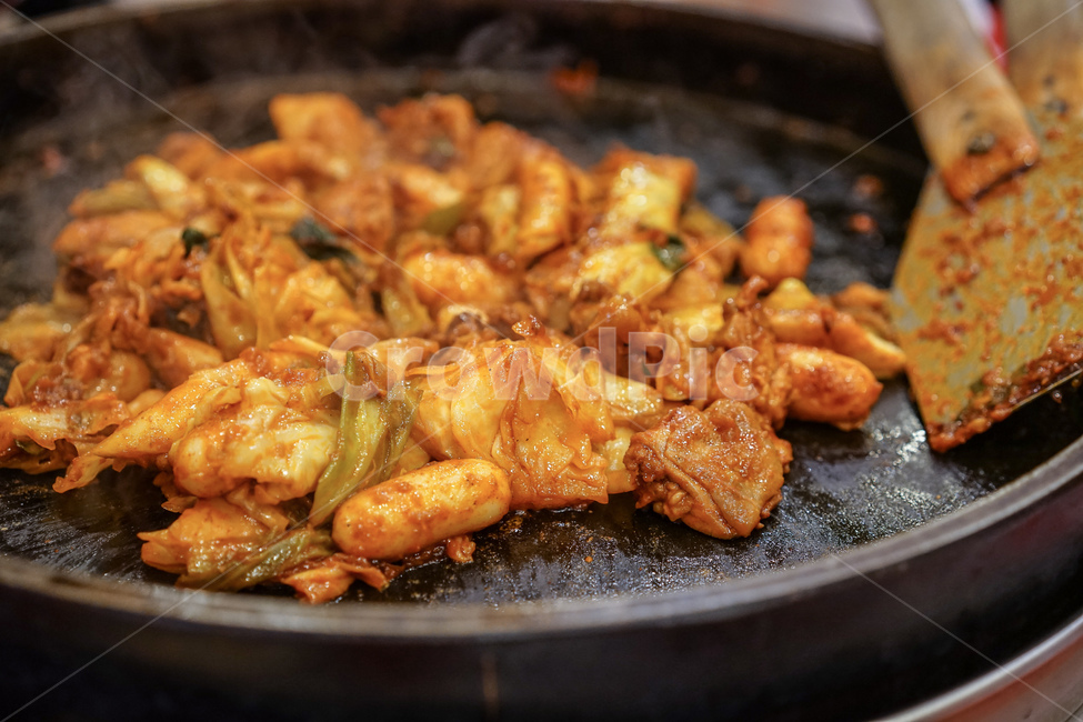 음식,철판,요리,볶음,한식,불판,닭갈비,닭요리,고기,육류,음식,식재료,요리,food,cook,meal,dishes,food reserves,한식,한국음식,한국요리,korean food,korean dishes,korean meal,korean cook