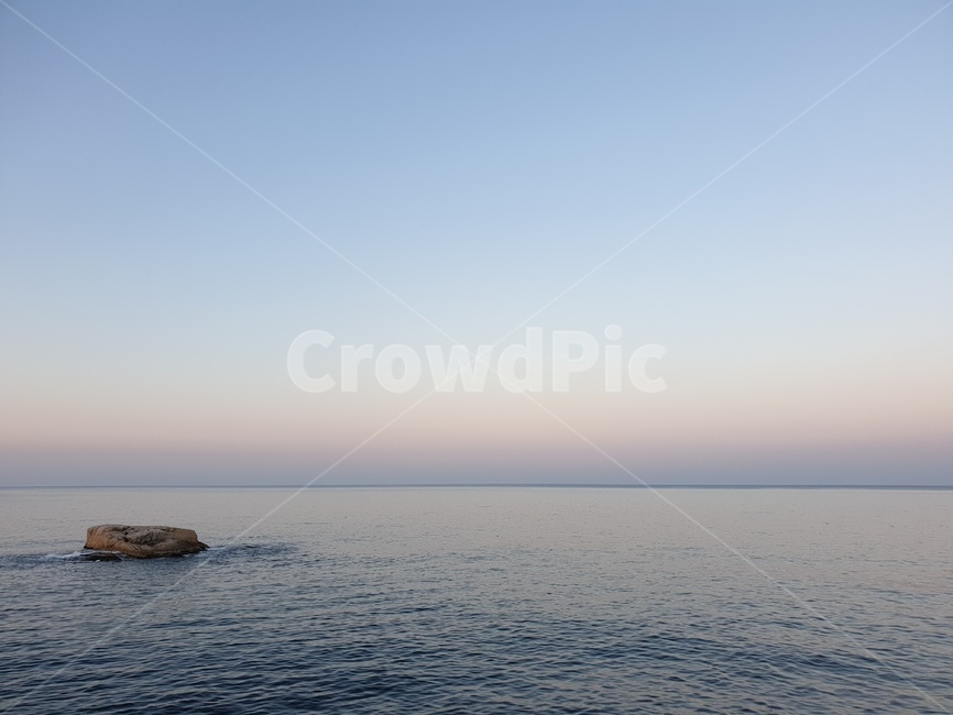 바다,하늘,자연,파도,파랑,파란색,하늘색,구름,분위기,감성,mood,nature,wave,water,sea,ocean,sky,rock