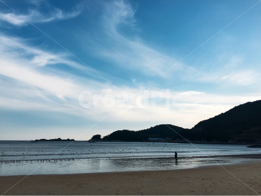 바다,섬,구름,해변,모래,자연,풍경,nature,landscape,한국자연풍경,한국자연경관,korea nature landscape,해변,바다,beach,sea,outdoors,옥외,land,땅,shoreline,해안선,water,물,ocean,대양,promontory,곶