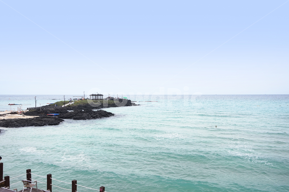 에메랄드빛바다,바다,맑은바다,여름바다,에메랄드빛,제주바다,beach,겨울바다,ocean,summerbeach,해변가,해변,제주도,함덕해수욕장,jeju,풍경,자연,풍경,nature,landscape,한국자연풍경,한국자연경관,korea nature landscape,제주도,jeju,jeju island,water,물,waterfront,워터 프론트