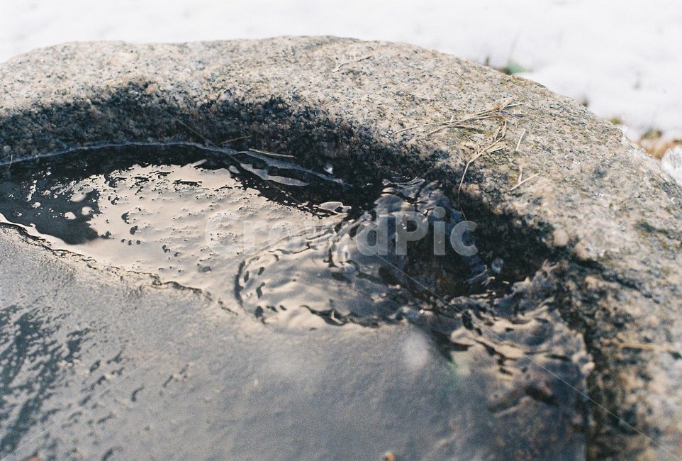 ice,wave,얼음,살얼음,우물,water,겨울,계절,winter,season