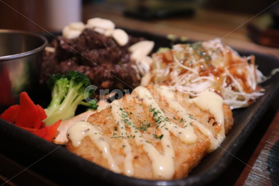 스테이크,해시브라운,음식,서양음식,식당,고기,stake,음식,식재료,요리,food,cook,meal,dishes,food reserves