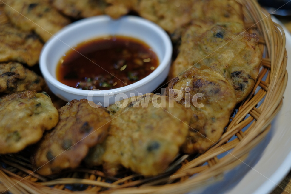 굴전,겨울음식,굴,전,음식,음식,식재료,요리,food,cook,meal,dishes,food reserves,한식,한국음식,한국요리,korean food,korean dishes,korean meal,korean cook