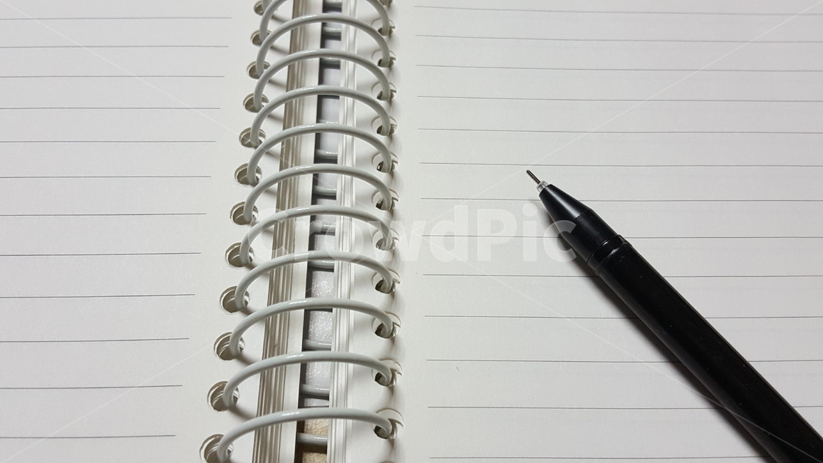 필기,볼펜,수성펜,노트,정리,메모,얇은펜,종이,학용품,문구류,사무용품,school supplies,stationery,office supplies