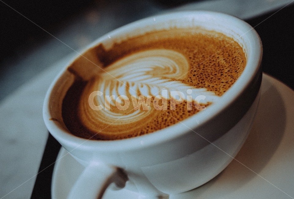 라떼,카페라떼,커피,카페,라떼아트,나뭇잎,커피잔,latte,cafe,cafelatte,coffee,cup,latteart,커피,카페,coffee,cafe,감성,sensible,feeling