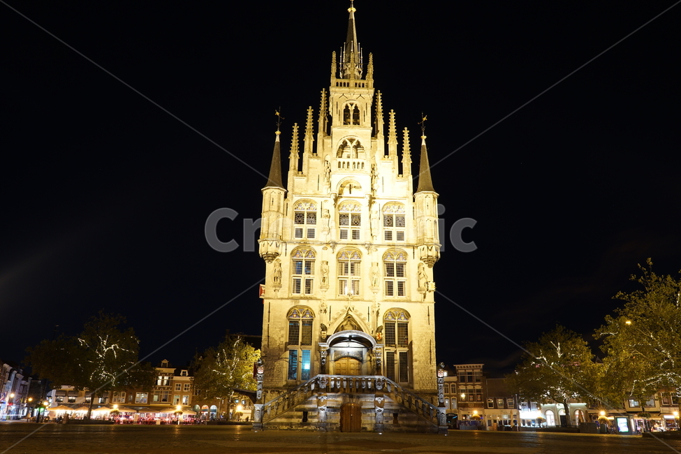 가우드,gouda,네덜란드가우다,네덜란드성당,네덜란드시청,가우다성당,가우다시청,유럽건축,유럽야경,네덜란드야경,고딕건축물,야경,밤,풍경,nightscape,night,landscape,랜드마크,landmark,tourist attraction,세계랜드마크,해외랜드마크,외국랜드마크,world landmark,world tourist attraction,건축물,건물외관,exterior,building,structure,architecture,construction,urban,어반,town,도시,city,시티,건물,downtown,도심,steeple,뾰족한 탑,spire,첨탑,tower,탑,metropolis,중심지