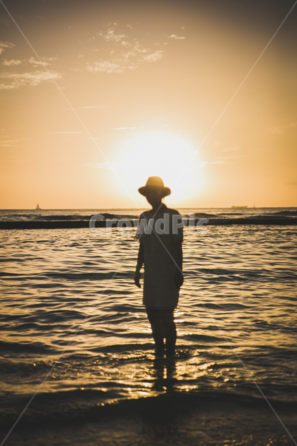 실루엣,역광,커플,노을,사람,여자,해변,바다,beach,sea,사람,인물,인간,human,person,여성,여자,woman,female,lady,인물실루엣,사람실루엣,character silhouette,human silhouette,여행,휴가,traveling,vacation,trip,감성,sensible,feeling,apparel,의복,clothing,의류,outdoors,옥외