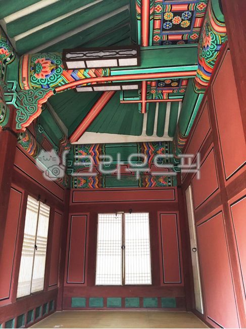 고궁,기와집,전통가옥,창경궁,조선,목재,조선시대,집,한옥,기와,한국전통,전통,궁,한옥내부,건축물,건축
